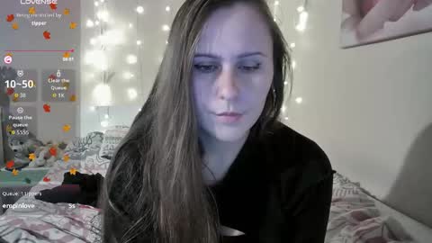emma_just online show from 11-03-25, 08:26