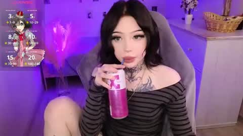 Snapshot of emma_kirks chatting on 06-17-26, 12:50 emma_kirks online show from 06-17-26, 12:50