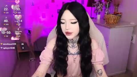 Snapshot of emma_kirks chatting on 07-04-26, 12:44 emma_kirks online show from 07-04-26, 12:44