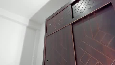 whises lits        online show from 10-19-25, 07:58