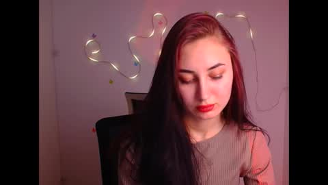 Emma online show from 03-09-25, 01:46