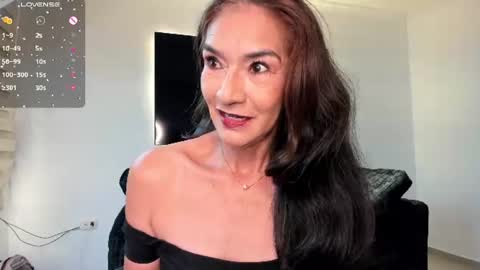 Emma  online show from 06-11-26, 11:30