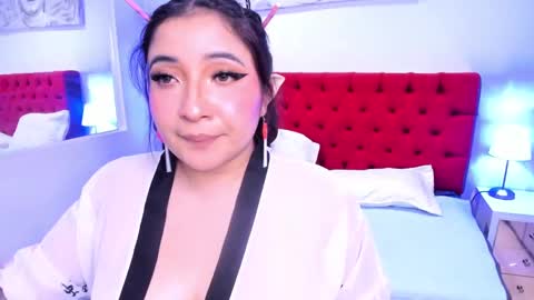 Emma Monserratt online show from 03-04-25, 11:11