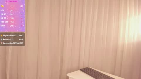 Snapshot of emma_morgann chatting on 03-04-25, 05:34 Emma Morgann online show from 03-04-25, 05:34