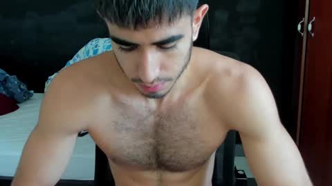 Snapshot of emma_muscle_ chatting on 02-17-25, 02:15 emma online show from 02-17-25, 02:15