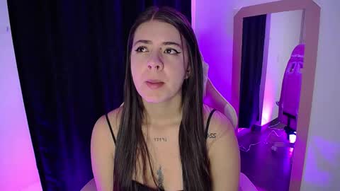 Emma online show from 11-07-25, 01:49