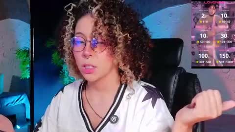 Snapshot of emma_nakamura chatting on 06-27-26, 10:09 online show from 06-27-26, 10:09