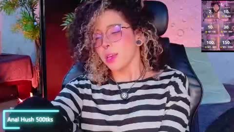 Snapshot of emma_nakamura chatting on 07-08-26, 10:20 online show from 07-08-26, 10:20