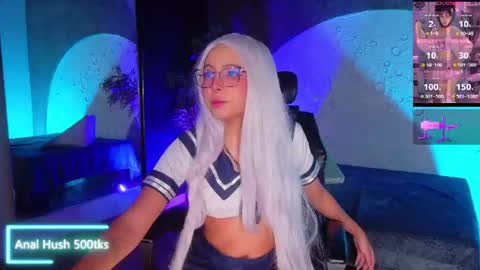 Snapshot of emma_nakamura chatting on 07-11-26, 10:18 online show from 07-11-26, 10:18