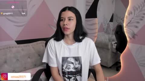 Snapshot of emma_petite4u chatting on 03-07-25, 09:27 Emma online show from 03-07-25, 09:27