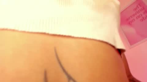 Snapshot of emma_rinaldi_ chatting on 01-16-26, 05:00 Emma online show from 01-16-26, 05:00