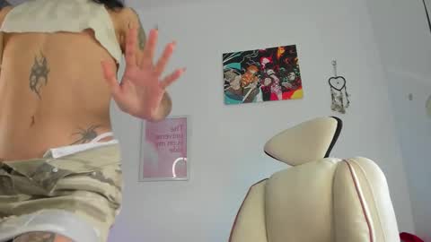 Snapshot of emma_rinaldi_ chatting on 02-06-26, 02:09 Emma online show from 02-06-26, 02:09