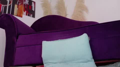 Snapshot of emma_s3xxy chatting on 07-06-26, 03:03 emma online show from 07-06-26, 03:03