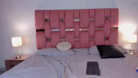 Snapshot of emma_saenz01 chatting on 01-09-25, 03:36 emma_saenz01 online show from 01-09-25, 03:36