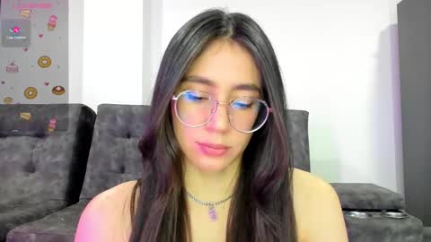 Emma online show from 02-14-25, 04:58