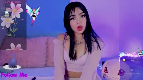 EMMA  online show from 12-23-25, 01:03