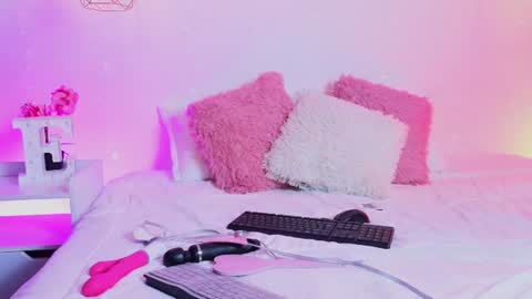 Emma Softt online show from 06-12-26, 08:52