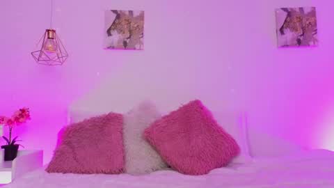 Emma Softt online show from 06-17-26, 04:26