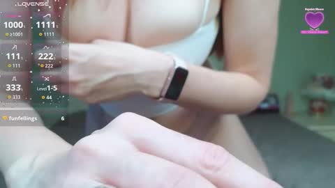 Snapshot of emma_stardust_ chatting on 02-27-26, 04:01 Emma-milky-tits online show from 02-27-26, 04:01