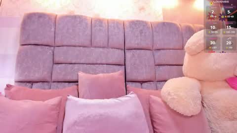 Emma  online show from 11-28-25, 04:53