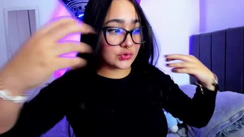 Snapshot of emma_timli1 chatting on 03-04-26, 01:11 Emma online show from 03-04-26, 01:11