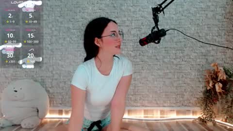 Snapshot of emma_unu chatting on 01-14-26, 02:39 Emma online show from 01-14-26, 02:39