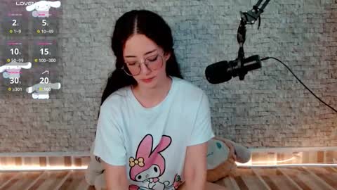 Snapshot of emma_unu chatting on 02-11-26, 02:49 Emma online show from 02-11-26, 02:49