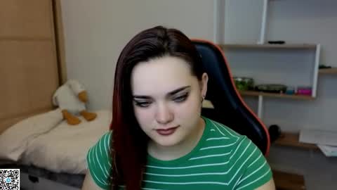 emma_velvet14 online show from 05-19-26, 04:52