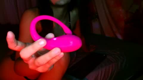 Snapshot of emma_walter22 chatting on 06-14-26, 10:34 emma online show from 06-14-26, 10:34