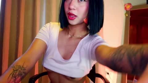 Snapshot of emma_web_ chatting on 03-16-26, 11:36 Emma web online show from 03-16-26, 11:36