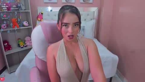E M M A  online show from 03-26-26, 02:33