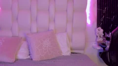 emmaa00_ online show from 04-16-26, 09:39