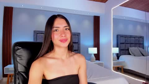 Snapshot of emmaa_robertts chatting on 12-06-24, 02:17 Emma Everyday From 0530 to 1430 Col Time online show from 12-06-24, 02:17