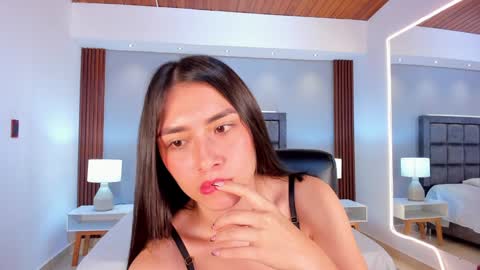 Snapshot of emmaa_robertts chatting on 02-03-25, 11:31 Emma Everyday From 0530 to 1430 Col Time online show from 02-03-25, 11:31