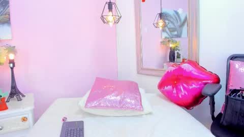 Emma  online show from 02-11-26, 07:19