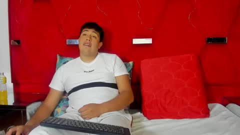 EmmaAndDemon online show from 01-16-26, 03:27