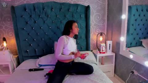  Emma Came  online show from 08-06-26, 11:34