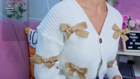 emma cortez online show from 10-10-25, 11:42