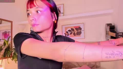           online show from 07-26-26, 08:05
