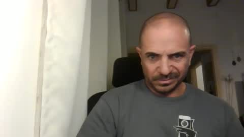 Ariel online show from 01-28-25, 08:36