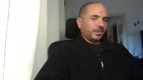 Ariel online show from 01-31-25, 01:12