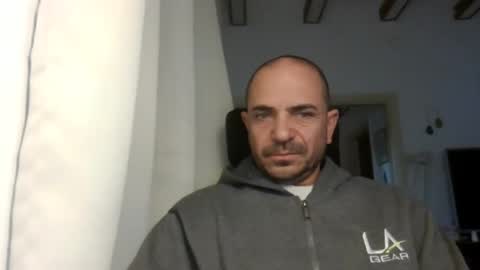 Ariel online show from 02-18-25, 04:48