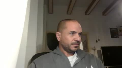 Ariel online show from 03-02-25, 03:56