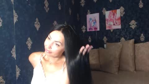EmmaGoldX online show from 07-25-26, 10:13