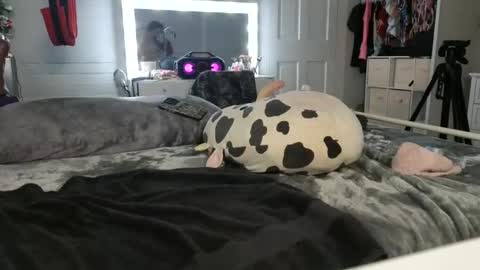 emmagray01 online show from 12-14-24, 12:12