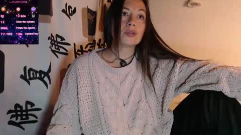 Snapshot of emmahenderson chatting on 06-04-26, 10:21 Andrea online show from 06-04-26, 10:21