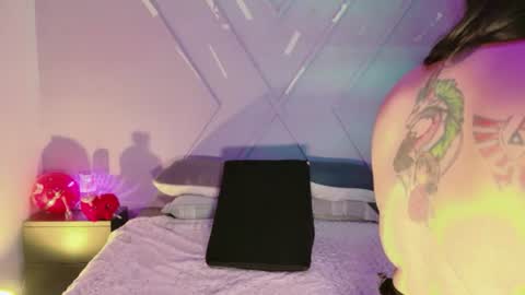  Emma  online show from 06-14-26, 03:52