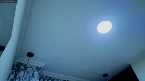    online show from 06-06-26, 10:42