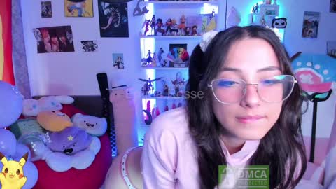 Snapshot of emmarosse11 chatting on 02-08-25, 05:29 Emma online show from 02-08-25, 05:29
