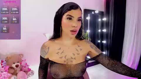 Emma Russell online show from 09-24-25, 08:34